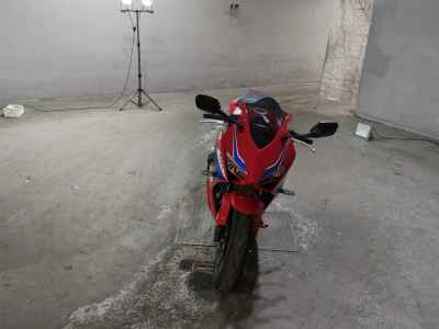 Honda CBR650F 2024