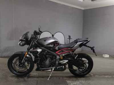 Triumph Street Triple RS