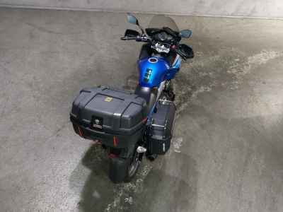 Suzuki GSR250F