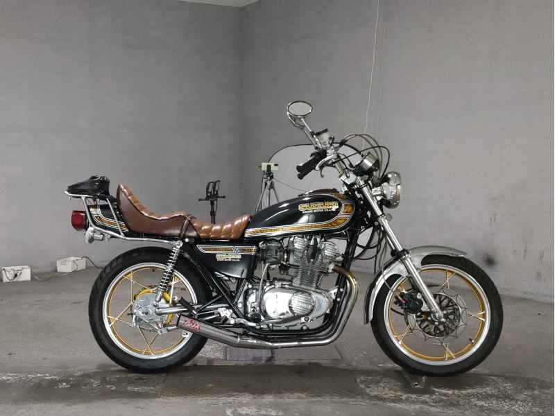 Suzuki GS400 2015