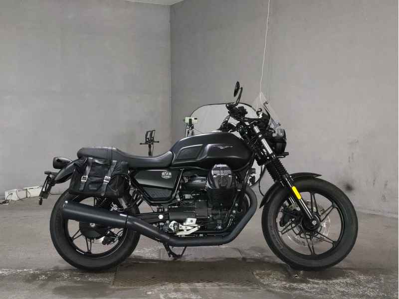 Moto Guzzi V7 Stone 2022