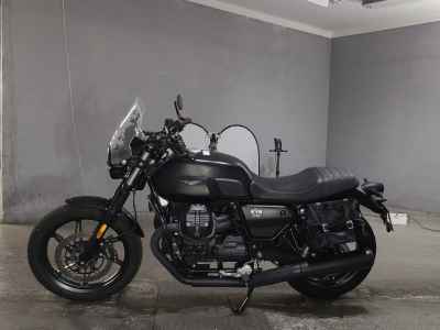 Moto Guzzi V7 Stone 2022