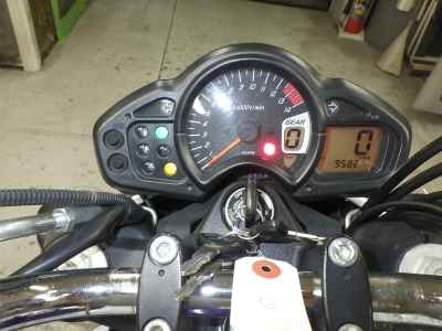 Suzuki Gladius SFV400 2010