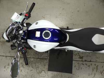 Suzuki Gladius SFV400 2010