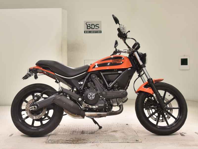 Ducati Scrambler Sixty2 2018