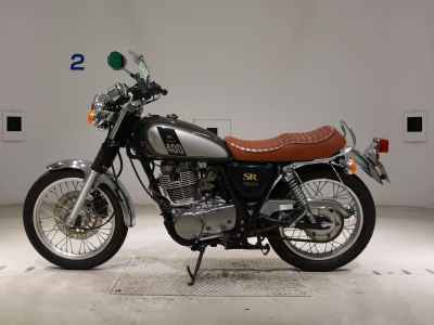Yamaha SR400 2016