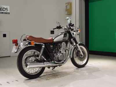 Yamaha SR400 2016