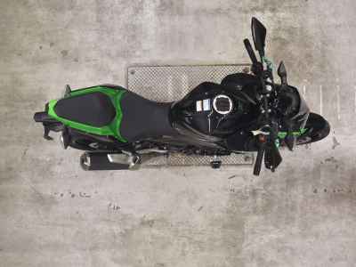 Kawasaki Z400 2022