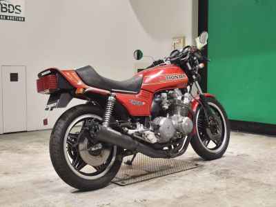 Honda CB750F 2025