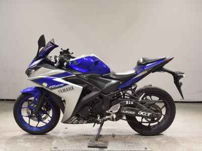 Yamaha YZF-R25 2015
