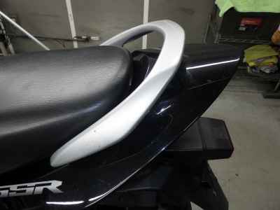Suzuki GSR250
