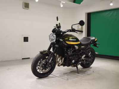 Kawasaki Z900RS 2024