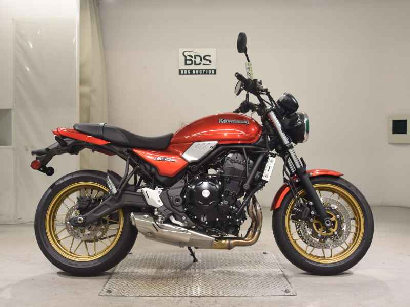 Kawasaki Z650RS 2025