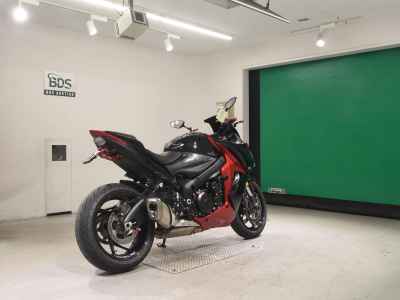 Suzuki GSX-S1000F 2016