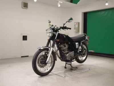 Yamaha SR400 2020