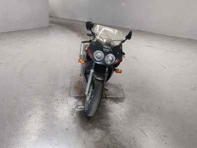 Yamaha FZR1000