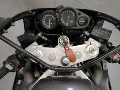 Yamaha FZR1000