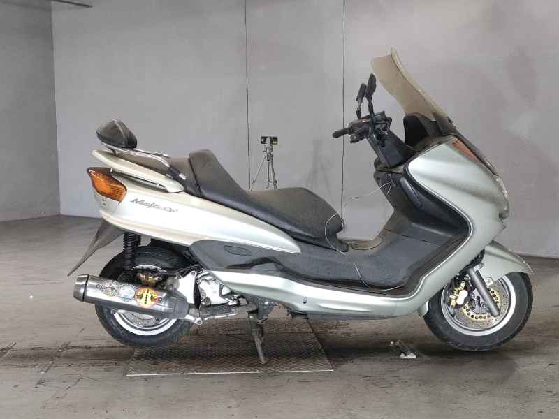 Yamaha Majesty 250