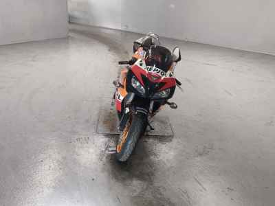 Honda CBR1000RR 2006