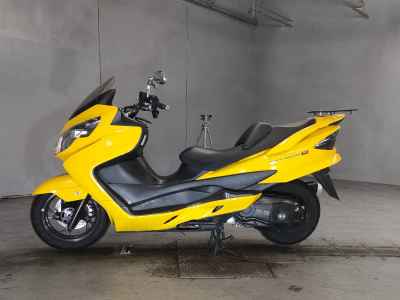 Suzuki Skywave 250M