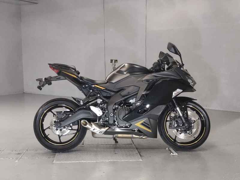 Kawasaki Ninja ZX-25R KRT Edition