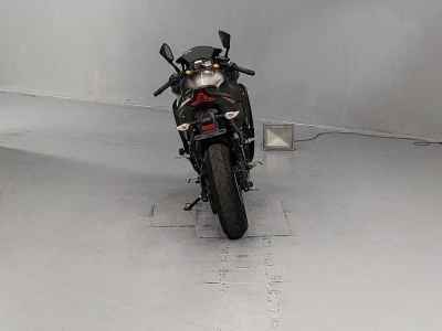 Kawasaki Ninja ZX-25R KRT Edition