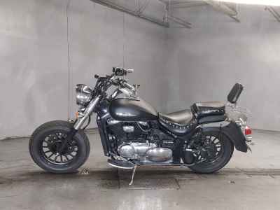 Suzuki Intruder 400 Classic 2013
