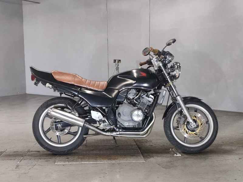 Honda CB250 Jade
