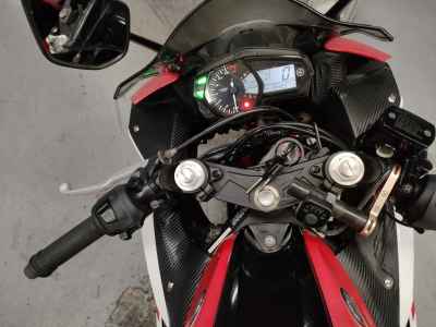 Yamaha YZF-R25