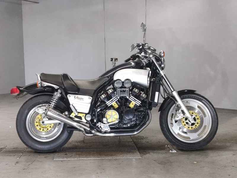 Yamaha V-Max 1200