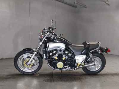 Yamaha V-Max 1200