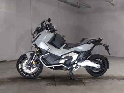 Honda X-Adv 750 2025