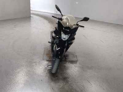 Suzuki GSR250F