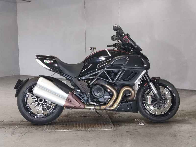 Ducati Diavel 2011