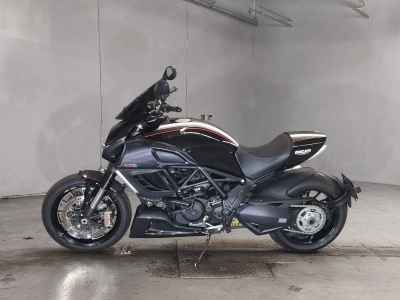 Ducati Diavel 2011
