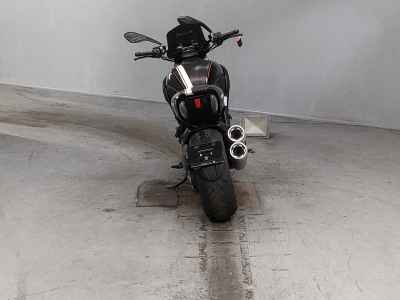 Ducati Diavel 2011