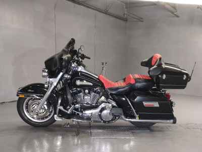 Harley-Davidson Electra Glide FLHTCUI1450 2005