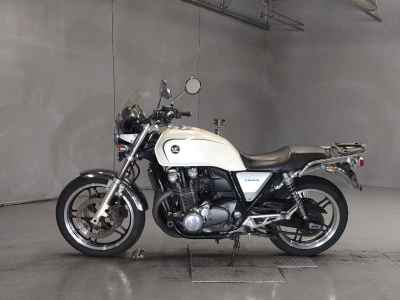Honda CB1100 2011