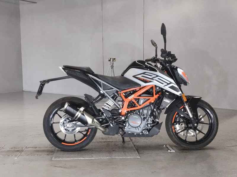 KTM 250 Duke 2021