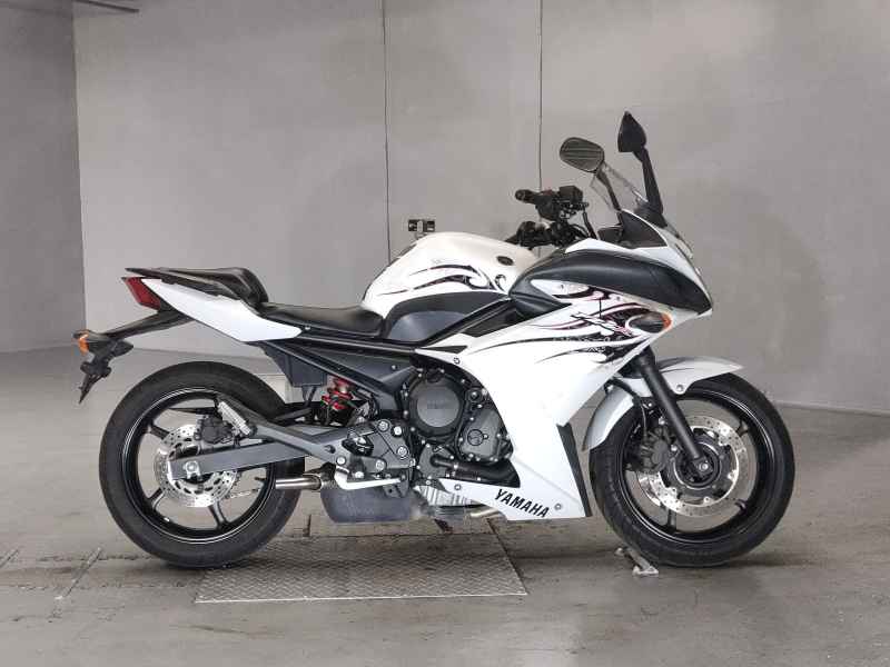 Yamaha FZ6-R 2009