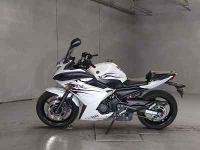 Yamaha FZ6-R 2009