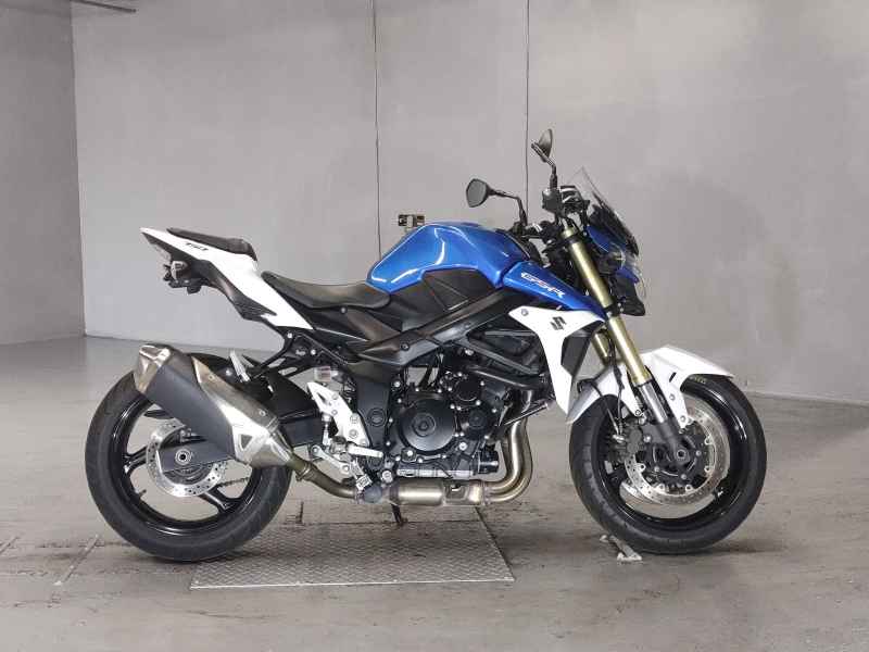 Suzuki GSR750 2013