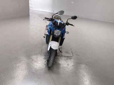 Suzuki GSR750 2013
