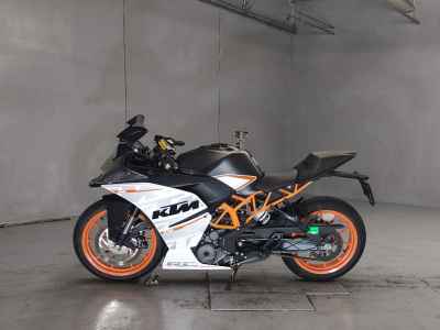 KTM RC 390 2015