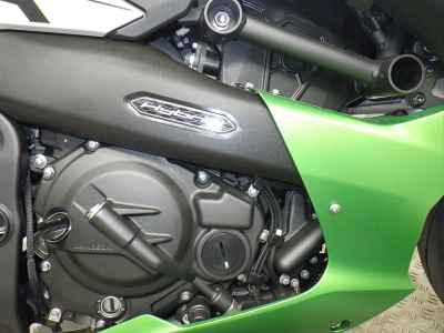 Kawasaki Ninja 7 Hybrid 2025