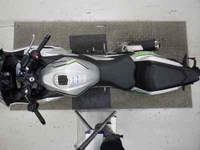 Kawasaki Ninja 7 Hybrid 2025