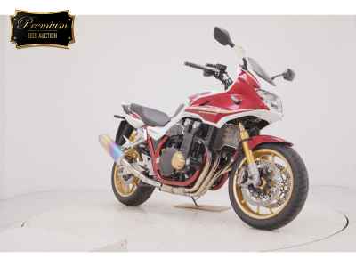 Honda CB1300SF 2021
