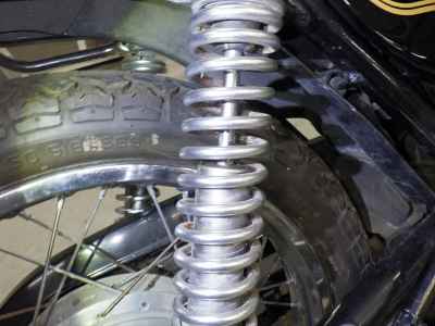 Suzuki GS400 2025