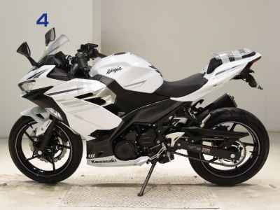 Kawasaki Ninja 400 2023