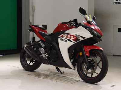 Yamaha YZF-R25 2015